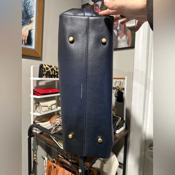 Coach Empire 40 in Navy - Picture 6 of 13